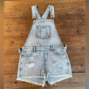 Vanilla Star Premium Short overalls Sz Large, acid washed distressed